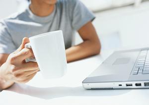 チラシやバナーのデザイン製作を請け負います